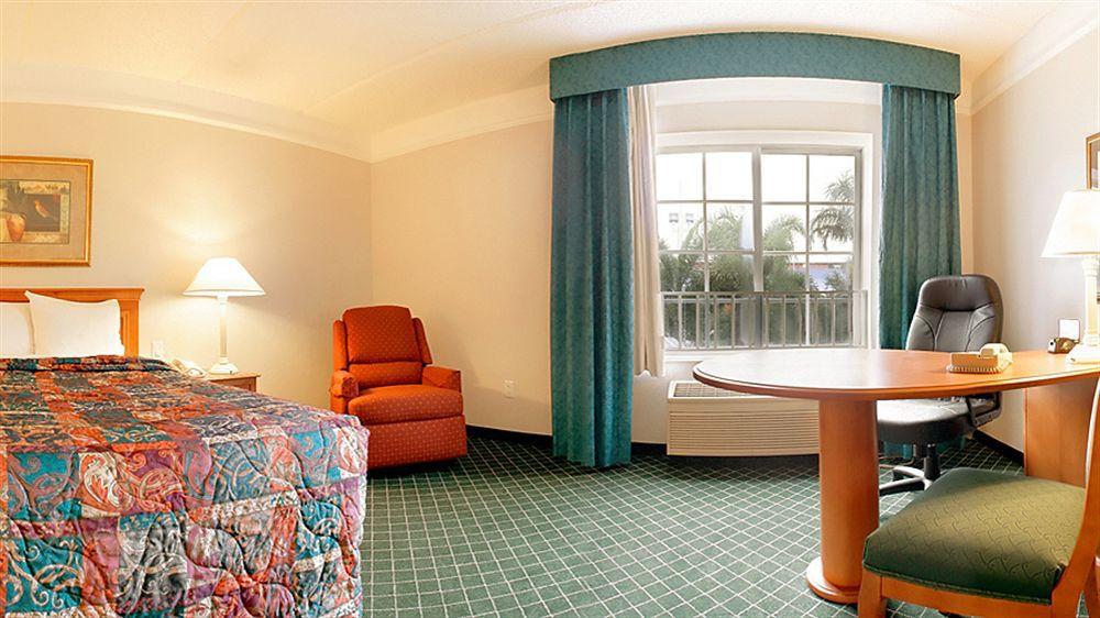 Hotel La Quinta By Wyndham Miami Airport West Sweetwater Zewnętrze zdjęcie