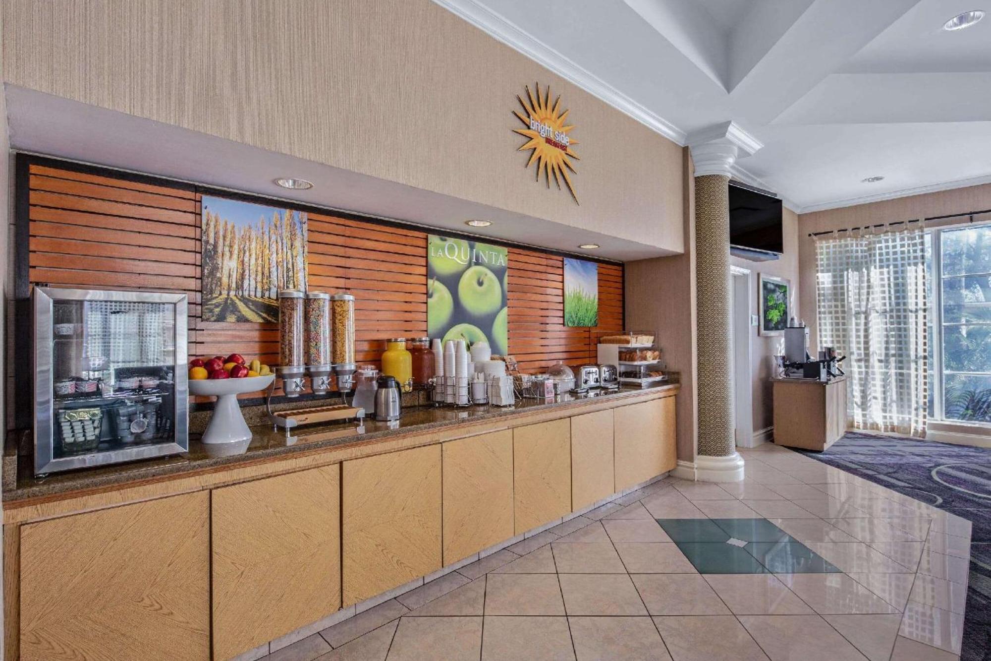 Hotel La Quinta By Wyndham Miami Airport West Sweetwater Zewnętrze zdjęcie